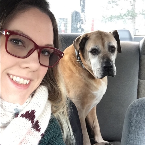 Meet your Posher, Kristen - Picture 4 of 4